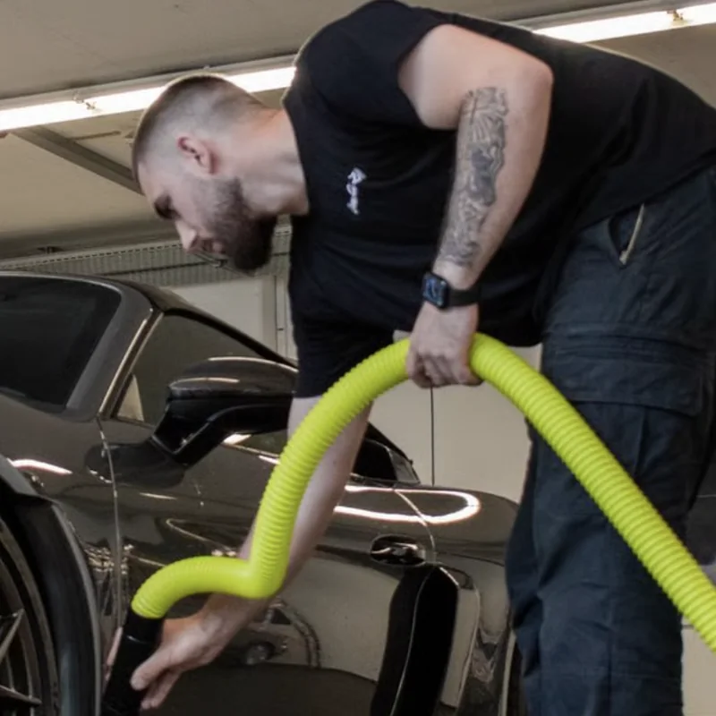 Emanuel Mendes, Geschäftsführer und Inhaber bei Clean Car Zug